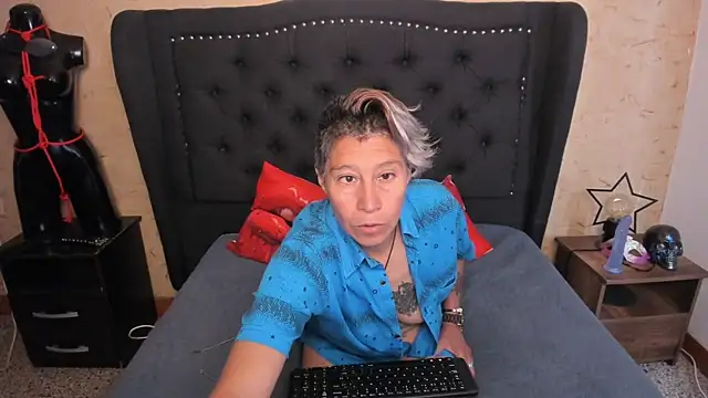 Kali_Panther's cam snapshot