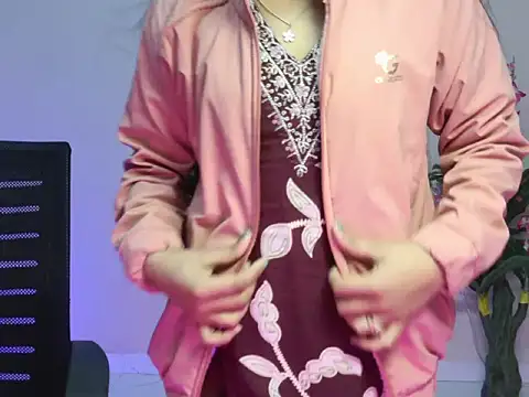 Saanvi_01's cam snapshot