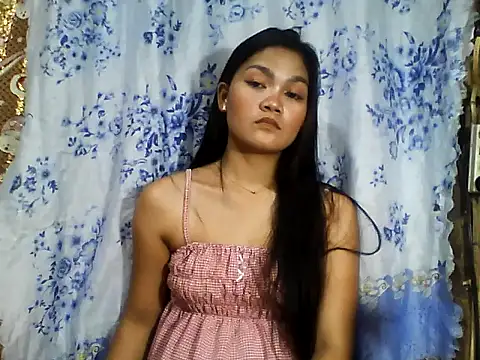 PinaySkinnyJust18's cam snapshot