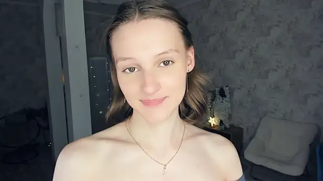 LianneBynon's cam snapshot