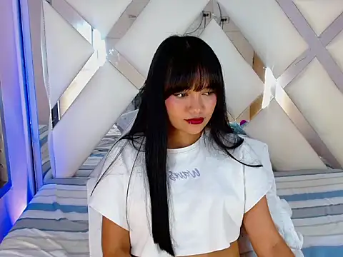 Kaytlin_James's cam snapshot