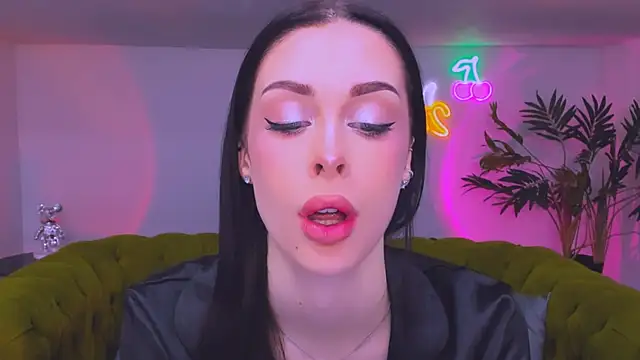 ariel_is_on_vacation's cam snapshot