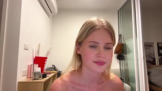 Slay_Swag's cam snapshot