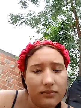 young_dairy01's cam snapshot