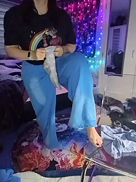 KinkyLittleWitch's cam snapshot