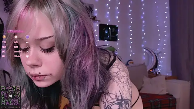 Lollyshy's cam snapshot