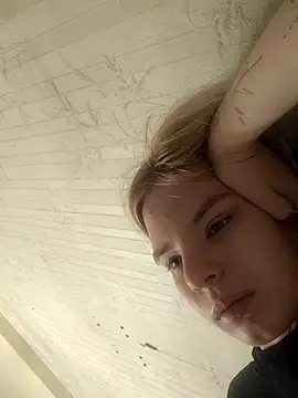 EsterSteele's cam snapshot