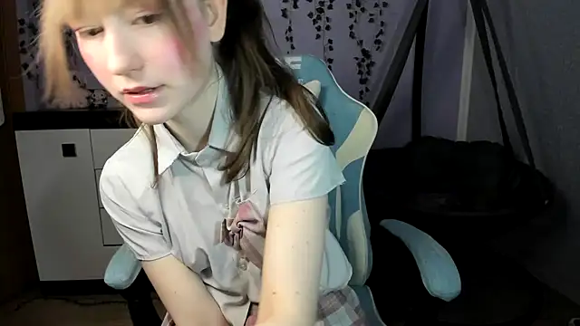 Yoonhee_ki live sex cam