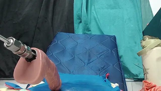 Hanna_Wilson1's cam snapshot