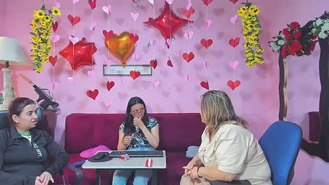 lesbiancuple live sex cam