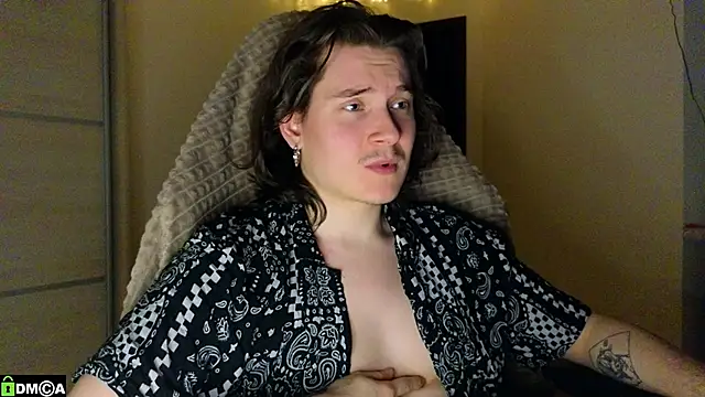 MoreRealAlex live sex cam