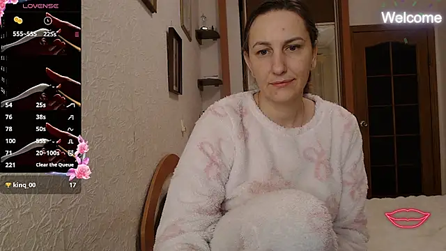 Yevgeshka-Milashka live sex cam