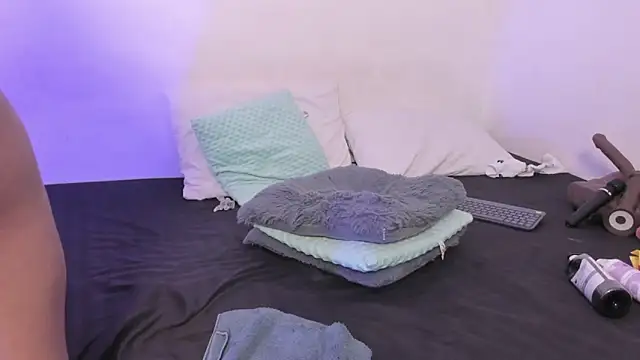 crystalvazquez live sex cam