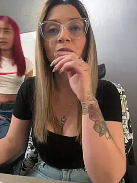 Isabella_Varella live sex cam