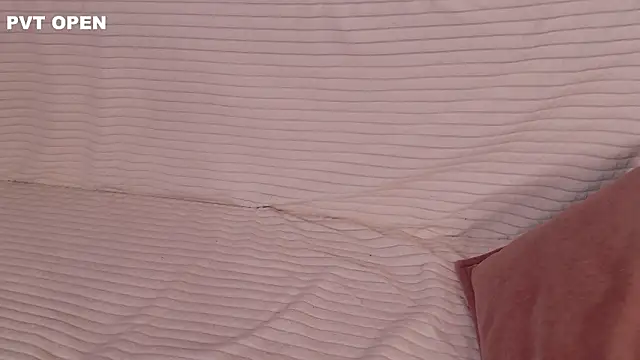 hlopushkahouse live sex cam