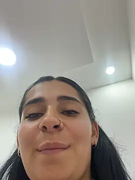 Meganmilk1 live sex cam