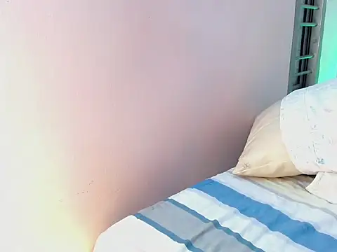 Kaytlin_James's cam snapshot