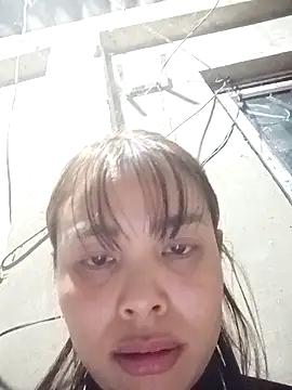 mon1-day live sex cam