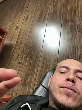 mast3r305 live sex cam