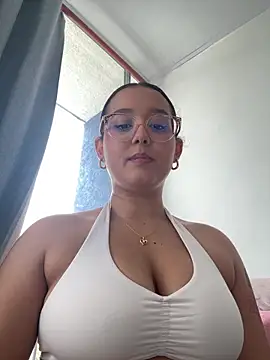 kittysophie_'s cam snapshot