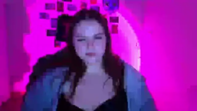 Kitty_Mia_Kitty's cam snapshot