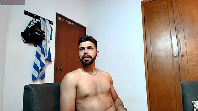 max_ashley_mds's cam snapshot