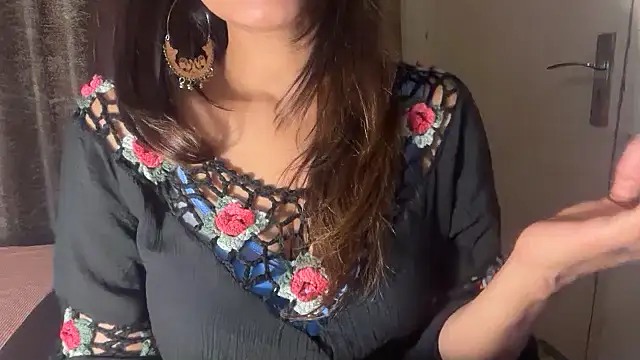 Cupid_of_Hearts's cam snapshot