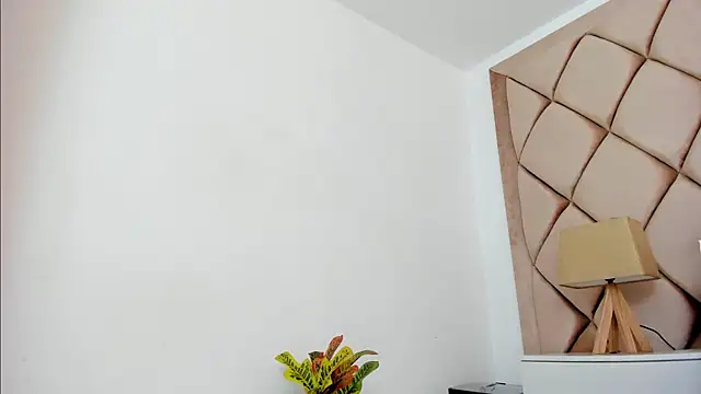 AngelinaDuvall's cam snapshot