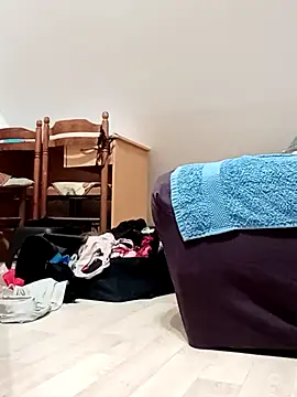 JOHANNA9MOI02 live sex cam