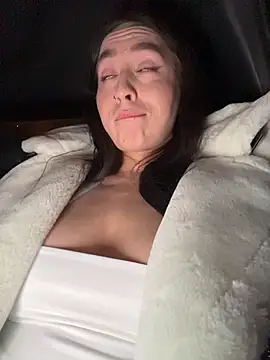 Holly_Play live sex cam