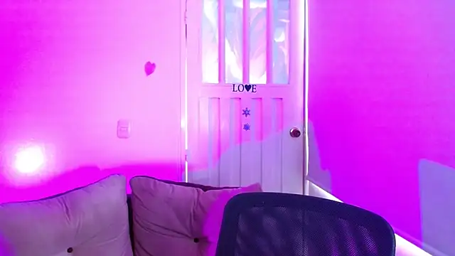 milfrousse live sex cam