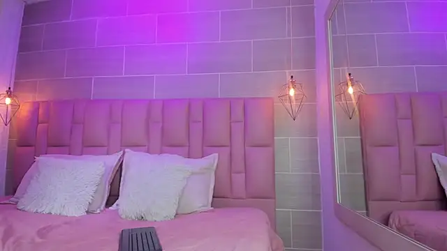 Naomi-Thompson's cam snapshot