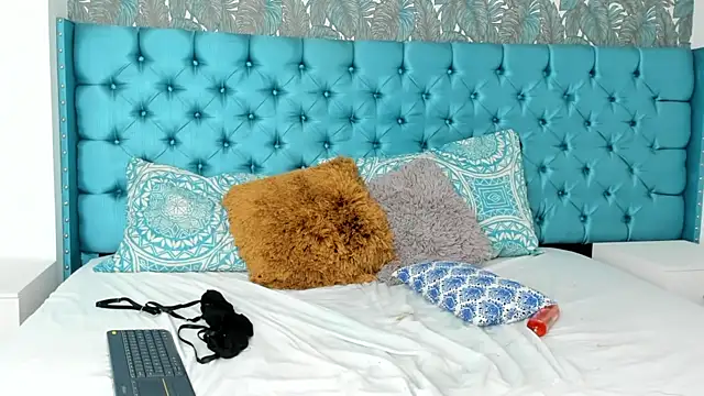 TaniiaCoors's cam snapshot