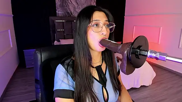 Gabrielakassi live sex cam