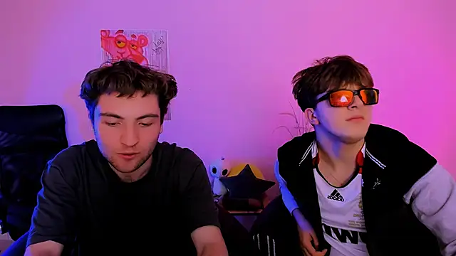 travis_wolf_ live sex cam