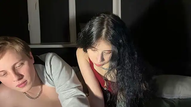 love4couple's cam snapshot