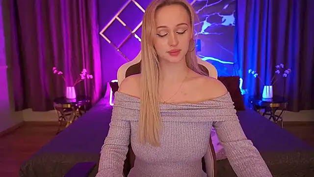 LylaYeess's cam snapshot