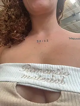 roxyrougee live sex cam