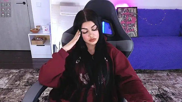 Tiffany_lab's cam snapshot