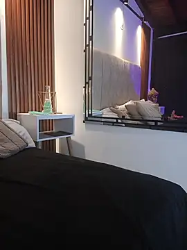 _Laura_saenz1's cam snapshot