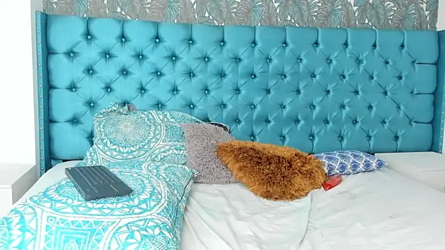 TaniiaCoors's cam snapshot