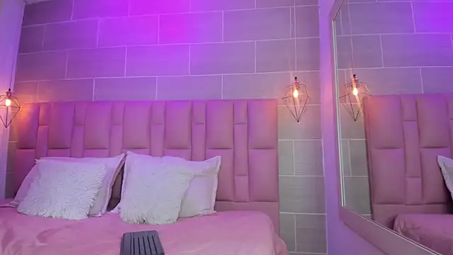 Naomi-Thompson's cam snapshot