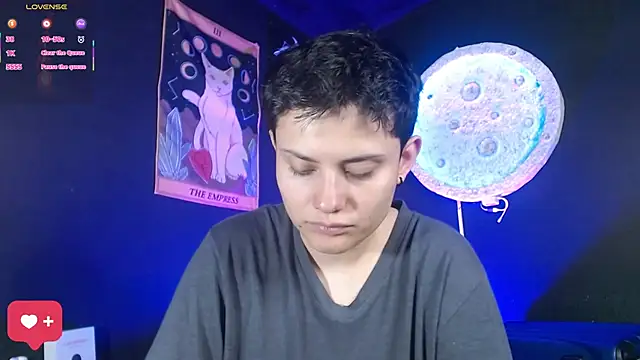 girl_intense444 live sex cam