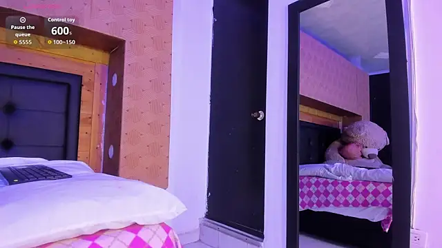 Samantha_Blaze1 live sex cam