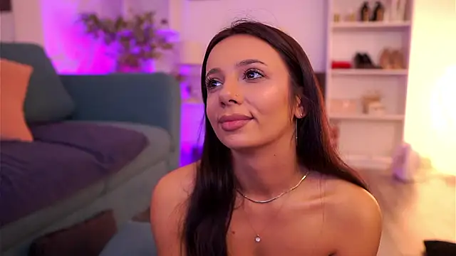 Aisha_Bee's cam snapshot