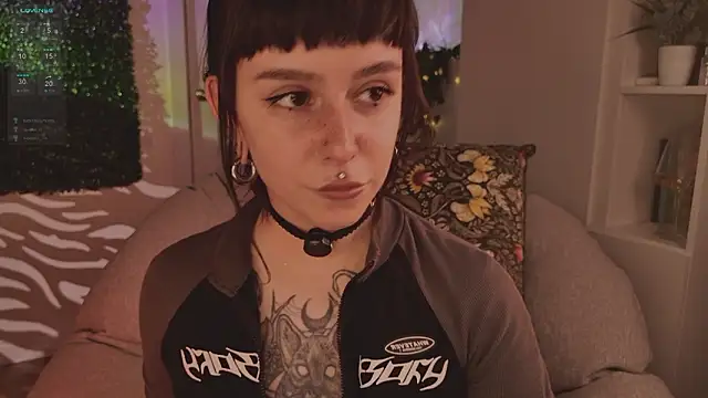 MichaellaMoon's cam snapshot