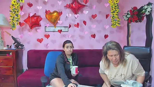 lesbiancuple's cam snapshot