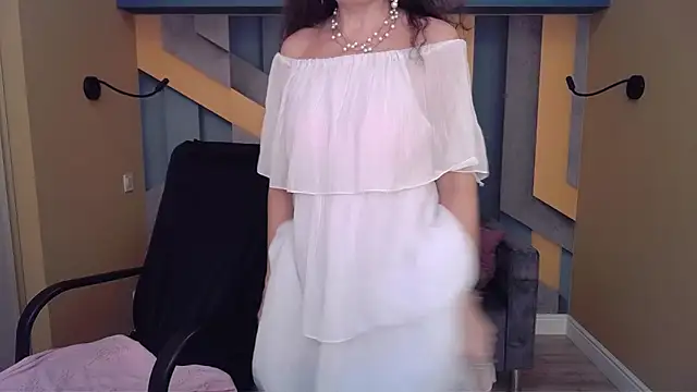 EllaLong's cam snapshot