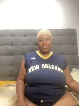 Cardiebae89 live sex cam