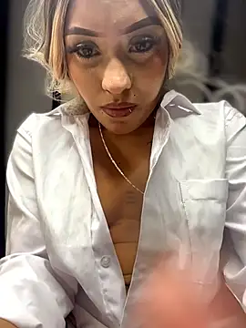 MystiqueXXX's cam snapshot